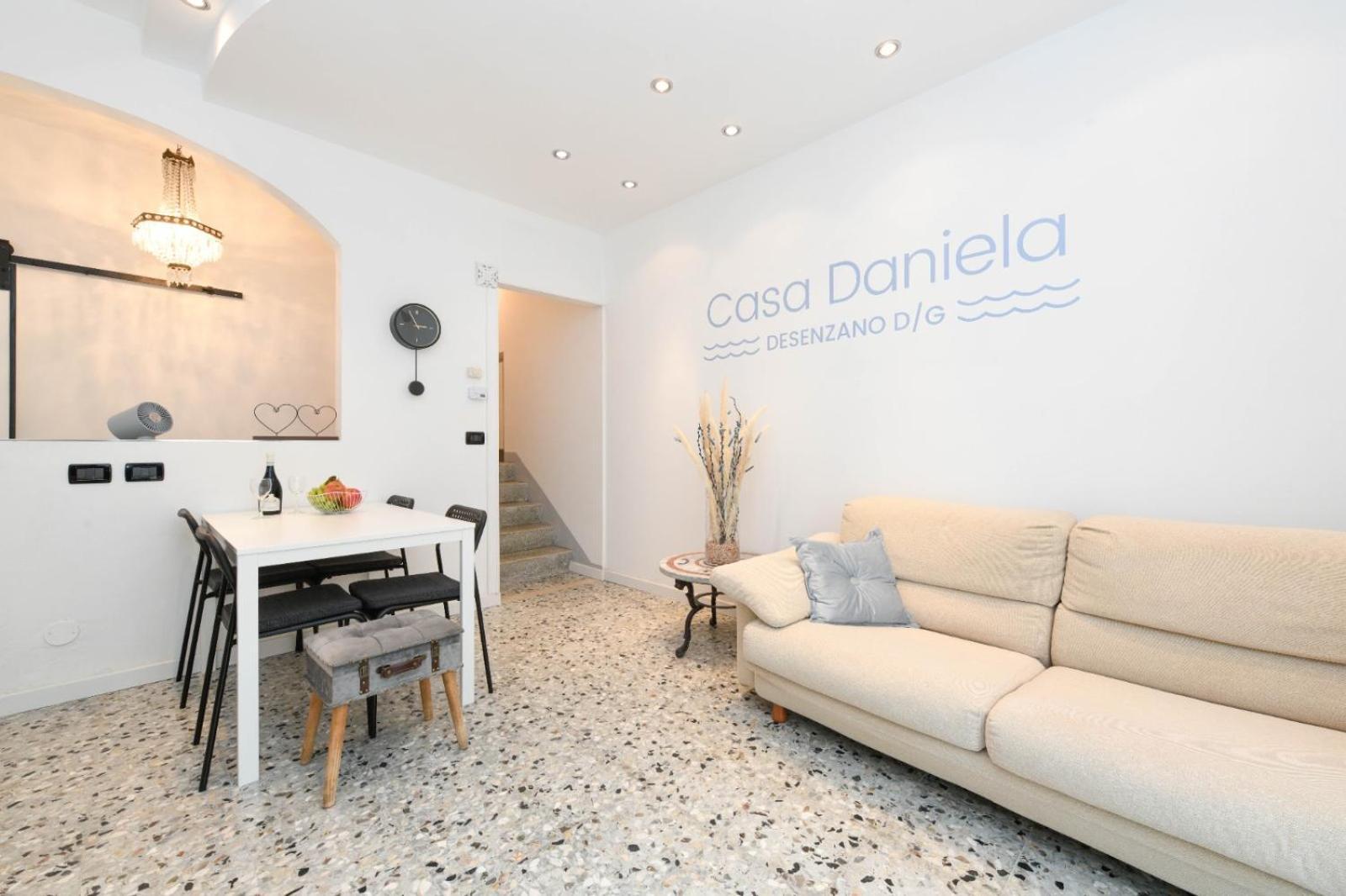 代森扎诺-德尔加达Casa Daniela别墅 外观 照片